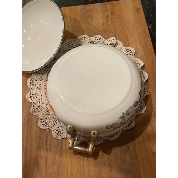 Vintage Enamelware Dutch Oven Pot w/Brass Handles - Picture 7 of 10